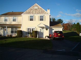 6 Thrush Path, Coram, NY 11727