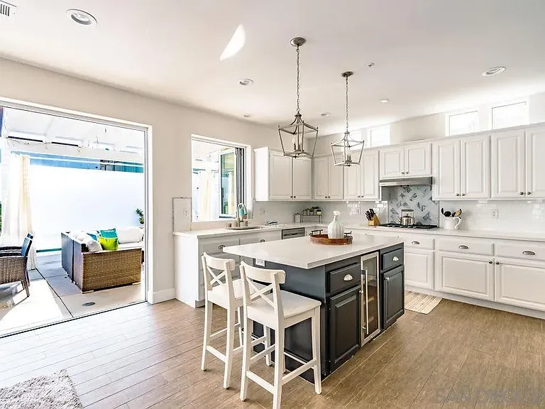 350 La Mesa Ave — Photo 24