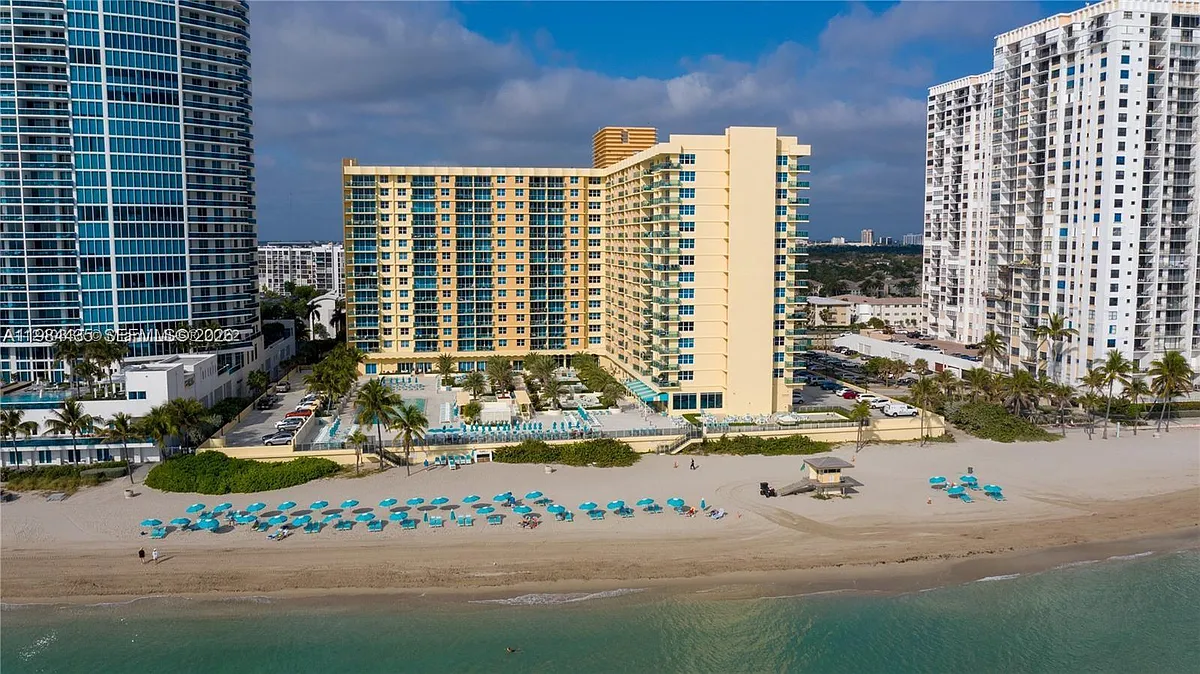 Building Photo - 2501 S Ocean Dr #429