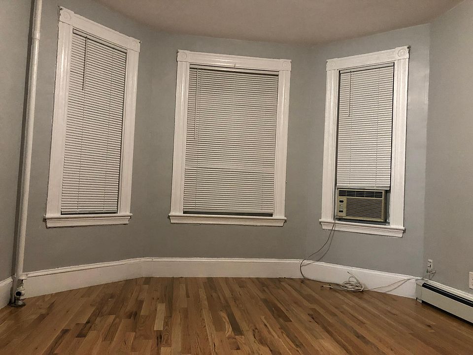 1st image of 136 Westville St Floor 1