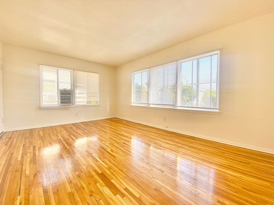 1st image of 443 N Spaulding Ave