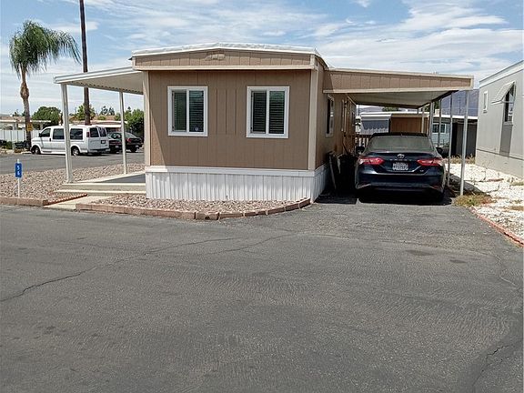 3rd image of 1600 S San Jacinto Ave #56