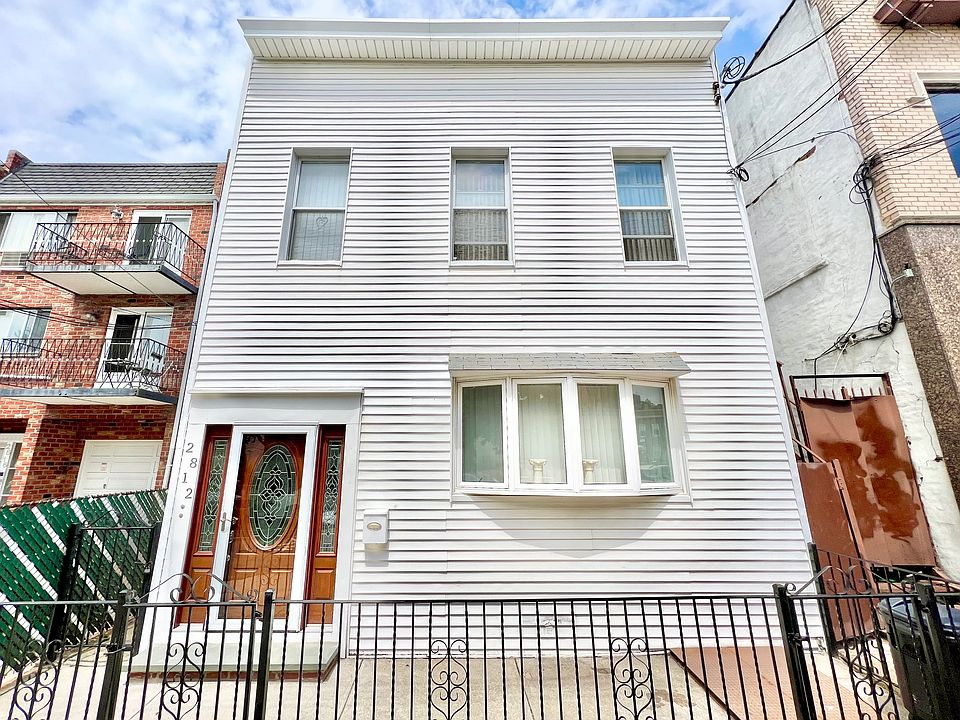 1st image of 2812 43rd St
