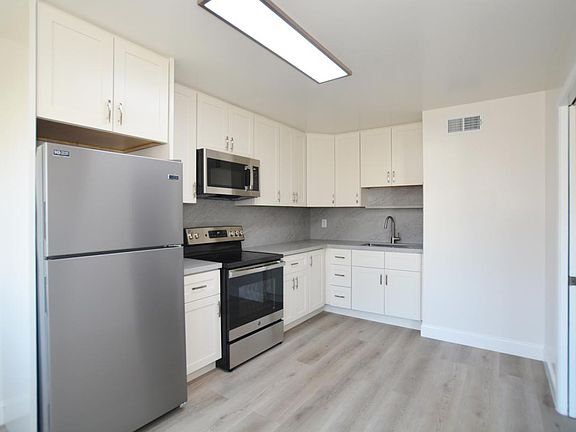 2nd image of 1350 38th Ave #6