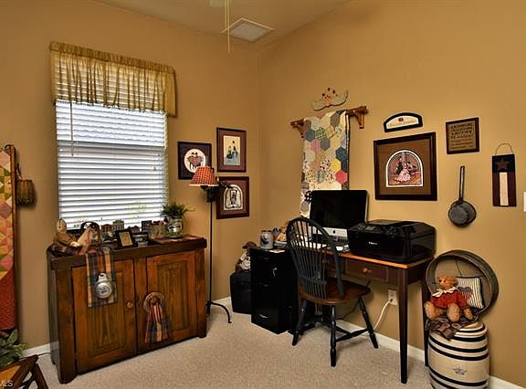 5th image of 2250 Hampstead Ct
