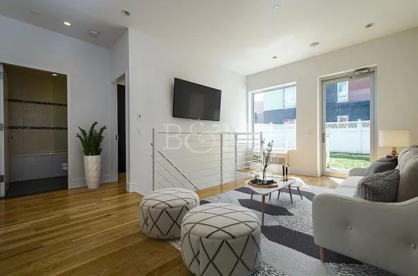 Rented by Brick&Mortar | media 34