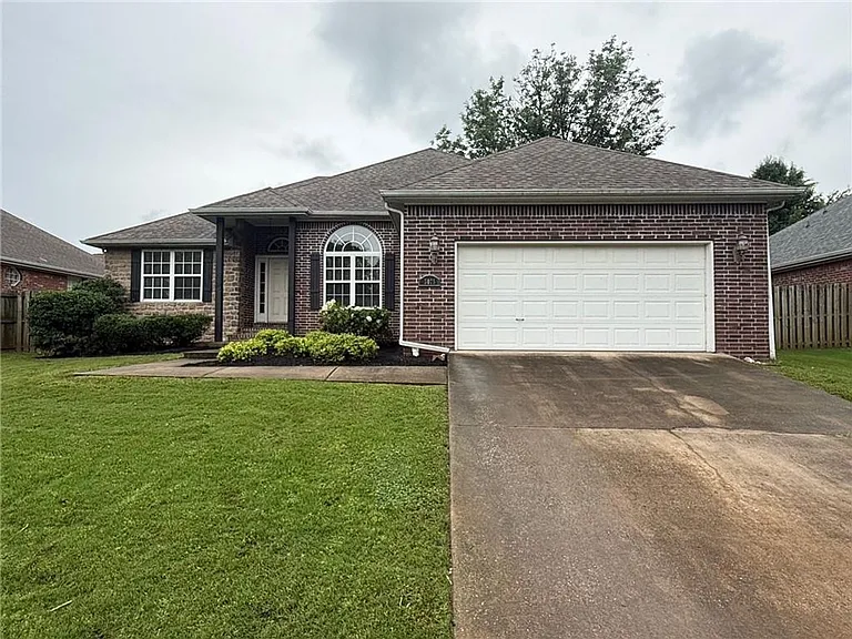 5075 W Waverly Rd — Photo 2