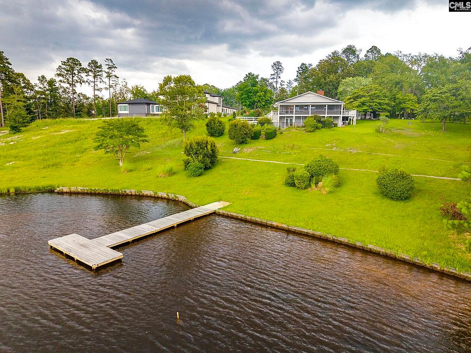1st image of 521 Jacobs Mill Pond Rd
