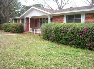 2000 Robin Hood Dr, Mobile, AL 36605
