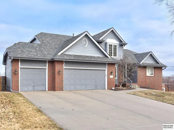 17352 S St, Omaha, NE 68135