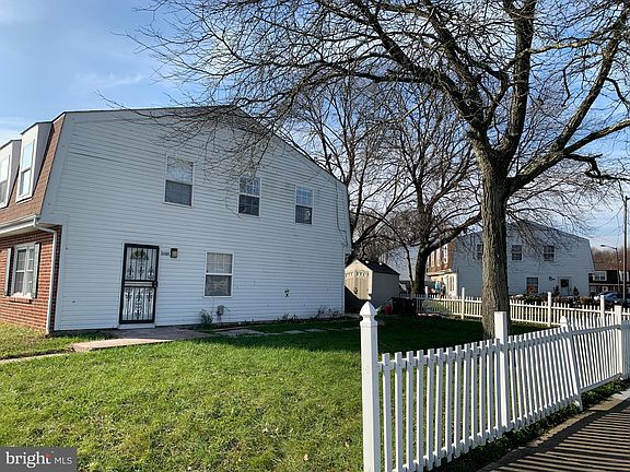 3rd image of 8389 Pioneer Dr