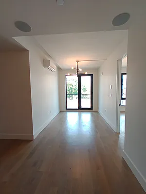 Rented by City Vista Inc | media 4