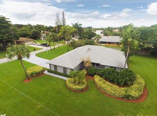 6288 Pine Dr, Lake Worth, FL 33462