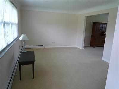 3rd image of 8792 Meadow View Dr
