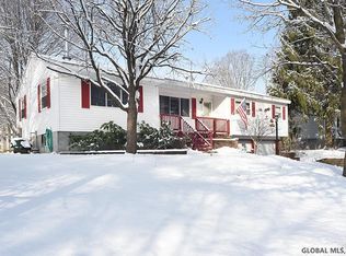 6 Sherri Rd, Saratoga Springs, NY 12866