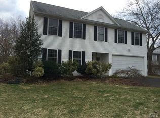 133 White Plains Rd, Trumbull, CT 06611