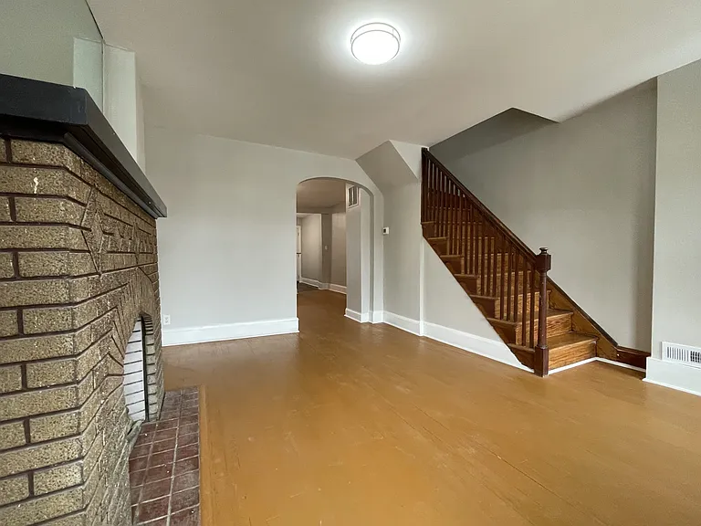 2644 W Lafayette Ave — Photo 15