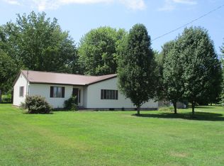 203 Links St, Ewing, IL 62836