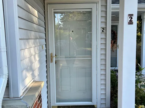 424 W Grand Ave APT 2, Port Washington, WI 53074