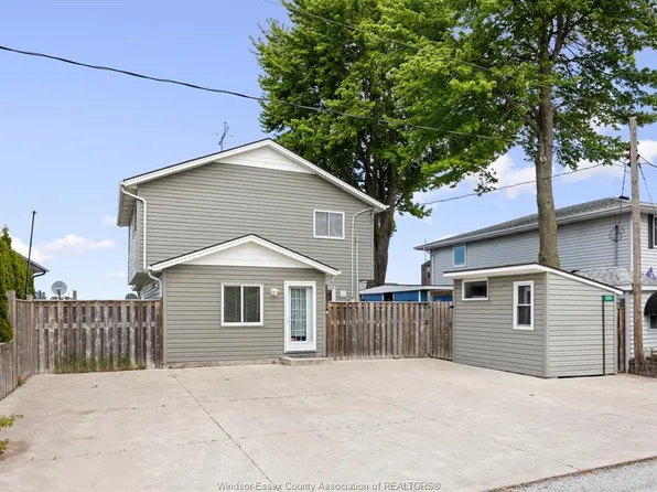 689 Ross Beach Rd, Lakeshore, ON N8L 0H1