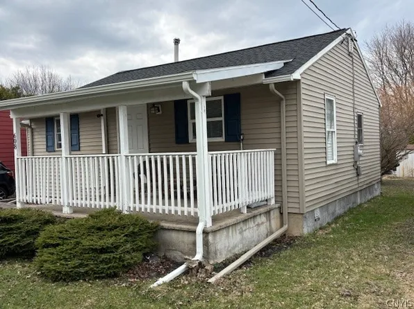 608 Cain St, Chittenango, NY 13037