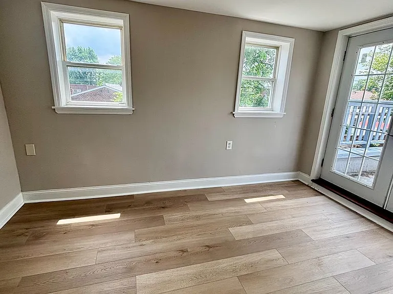 6828 Oxford Ave #2 — Photo 10