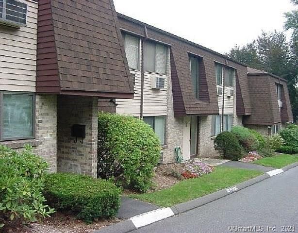 1st image of 255 Strawberry Hill Ave #B2