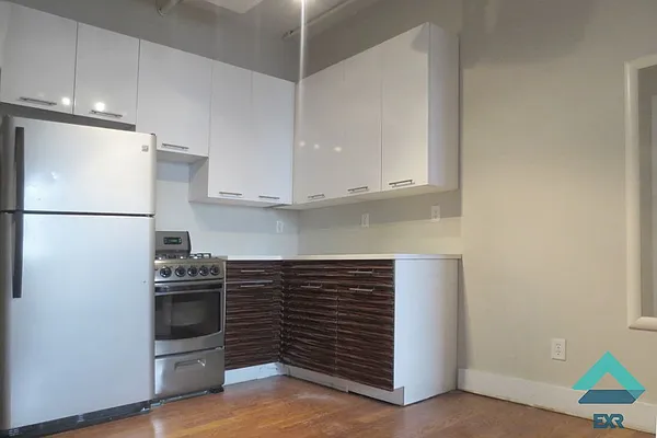 Rented by EXR | media 2