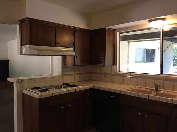 5th image of 4663 N Ila Ave