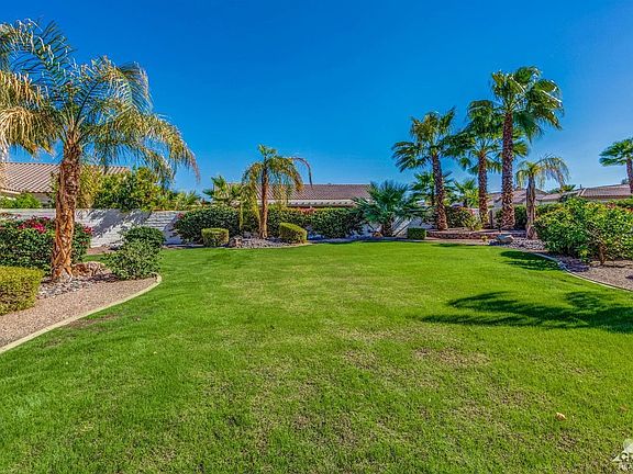 2nd image of 80372 Camino San Lucas