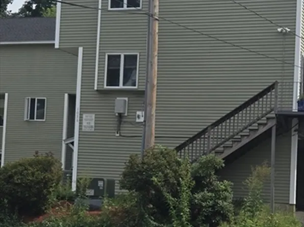 1036 Middlesex St APT 9, Lowell, MA 01851