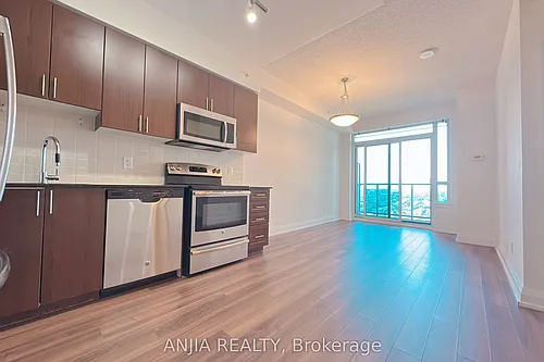 7165 Yonge St #2211 Photo 1