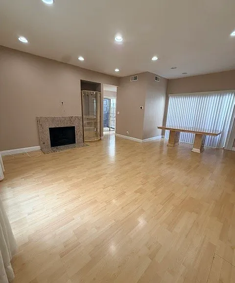 14239 Sherman Way #10 — Photo 2