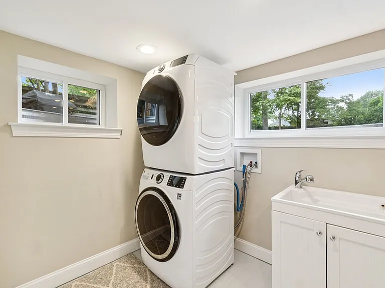 7412 Farnum St — Photo 21