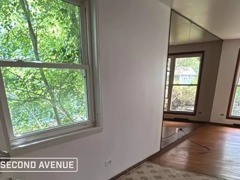 13131 S Rhodes Ave — Photo 4