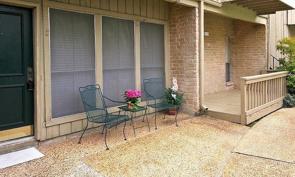 1st image of 2100 Tanglewilde St APT 559