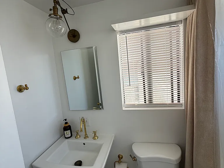 614 Jackson St — Photo 30