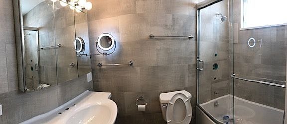 4th image of 2835 N Southport Ave #2