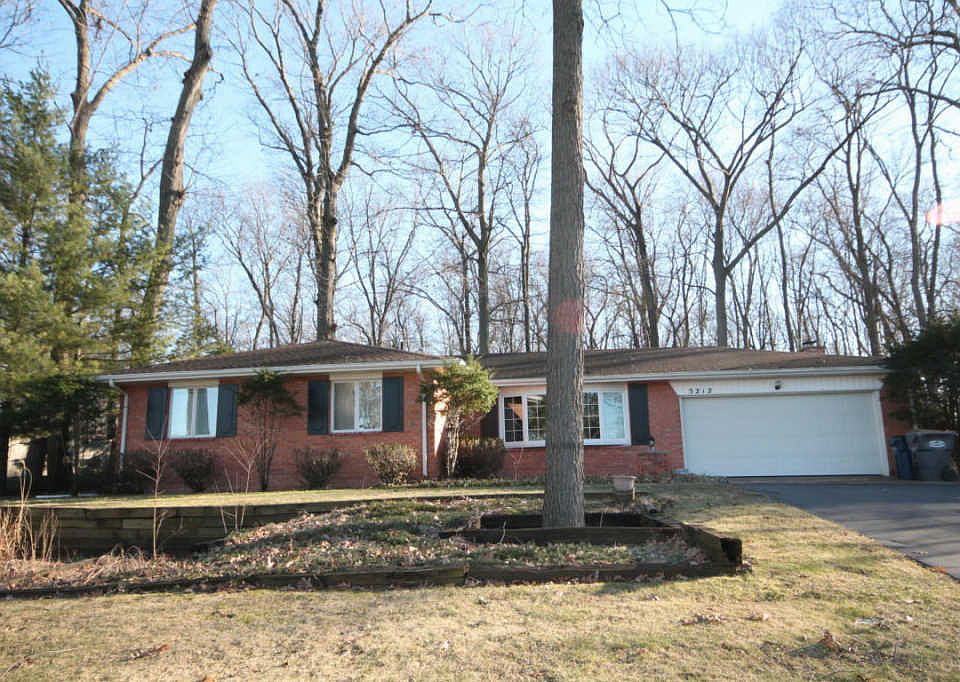 1st image of 3212 Woodhams Ave