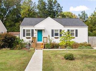 1418 Fishermans Rd, Norfolk, VA 23503