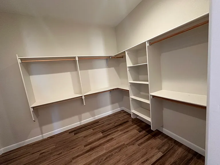 7305 Hapsburg Rd NE — Photo 18