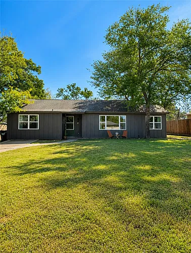 727 Mary Lake Dr Photo 1