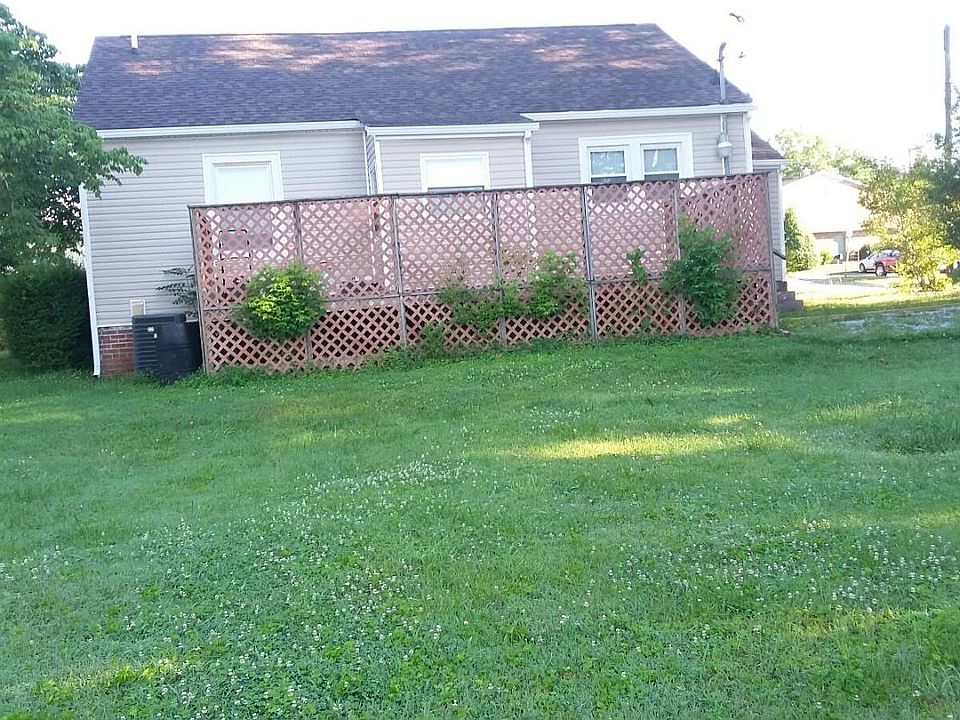 1st image of 400 Ocala Dr