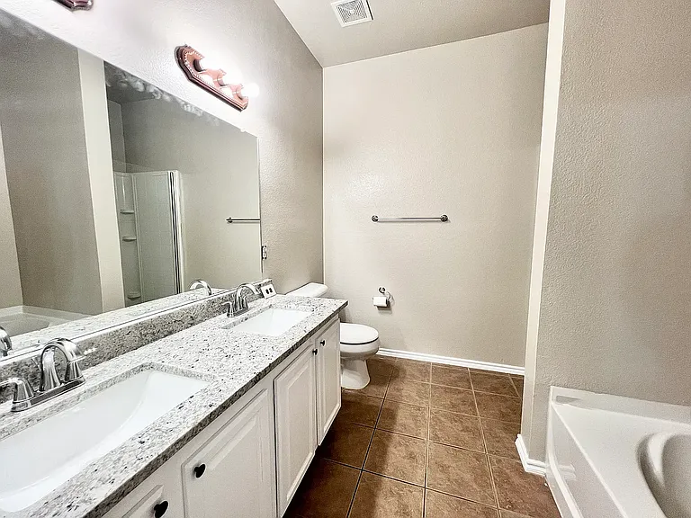 8221 Atherton St — Photo 4