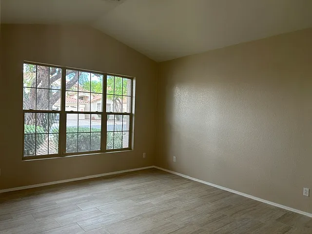 12362 N Echo Valley Dr — Photo 2
