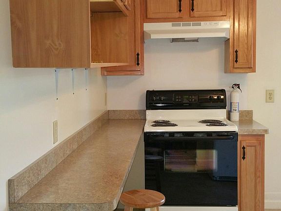 Electric Stove with breakfast bar