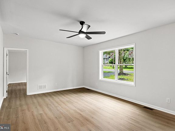5th image of 47 Highland Ave