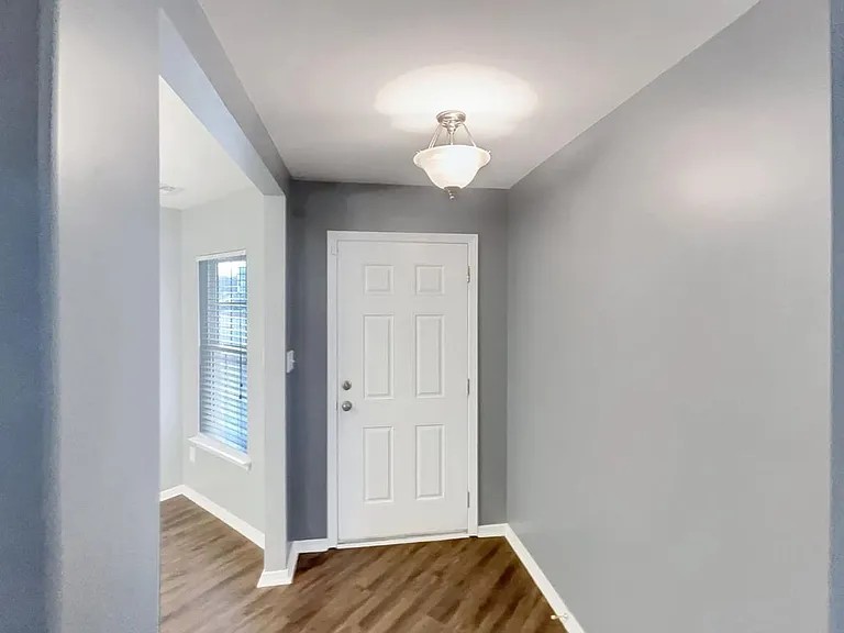 5400 Thunderidge Dr — Photo 7
