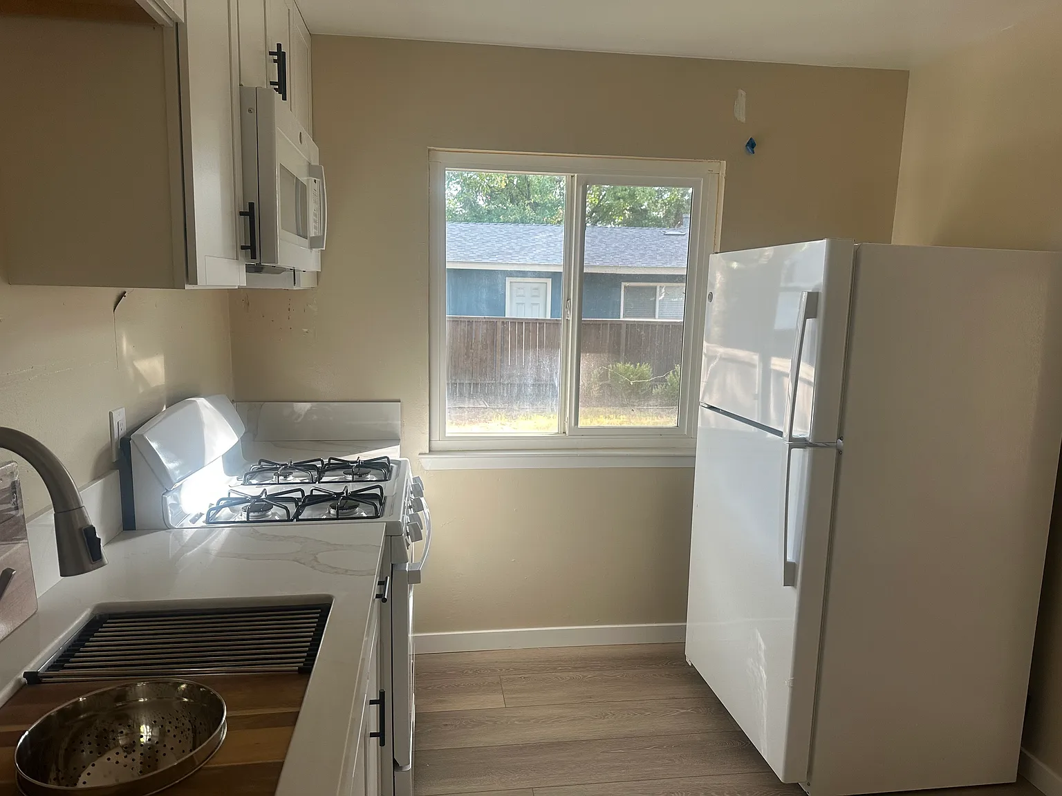 2 bed, 650 sqft, $1,500 — Photo 3