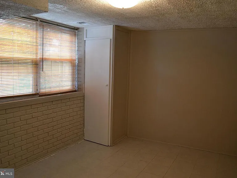 Bonus room in the basement that can be used as Office/bedroom
